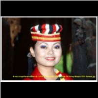 12386 129 Sarawak Culture Village bei Kuting Malaysia 2006 Sarawak.jpg